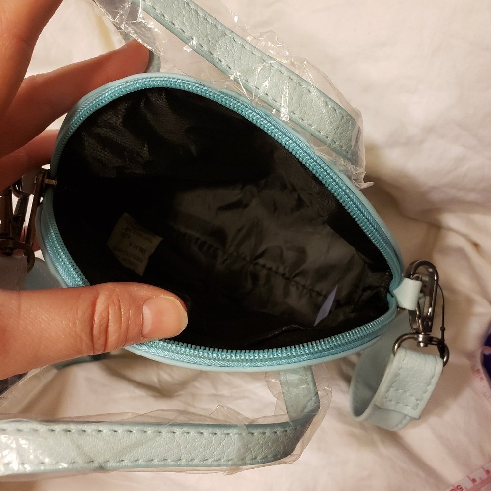 1 left!!! Loungefly (Disney's Lilo & Stitch) purse - Picture 7 of 7